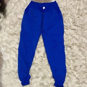 Lululemon dance studio joggers size 6